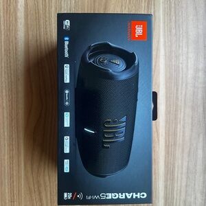 JBL Charge 5 wifi speaker